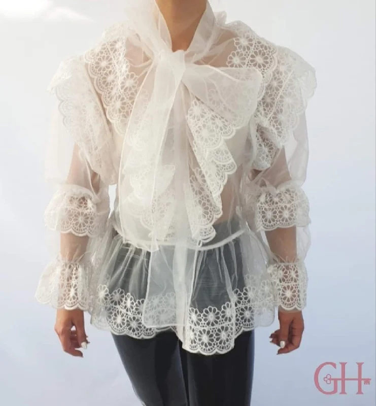 THE PARIS BLOUSE white