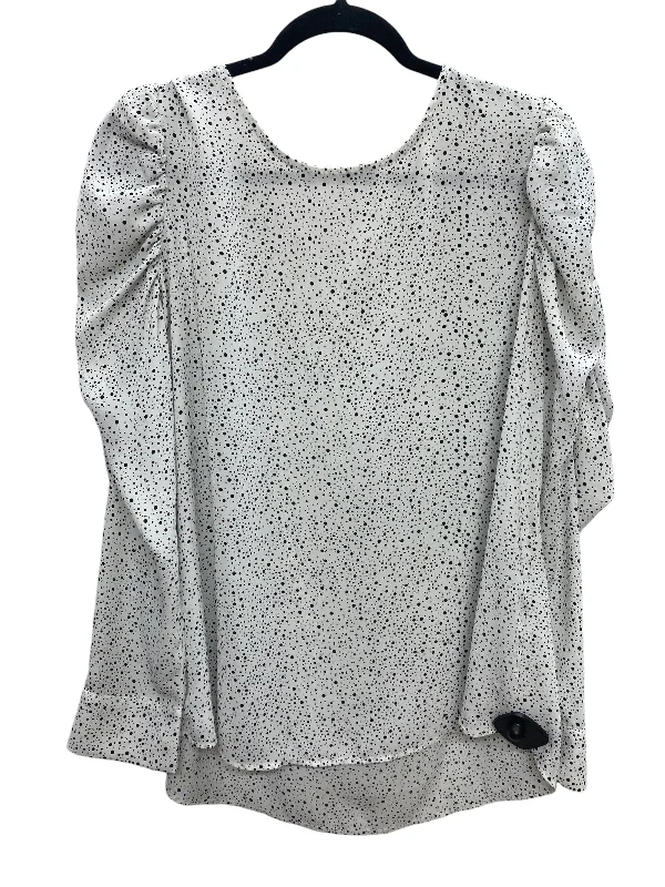 Top Long Sleeve By Clothes Mentor In Polkadot Pattern, Size: M