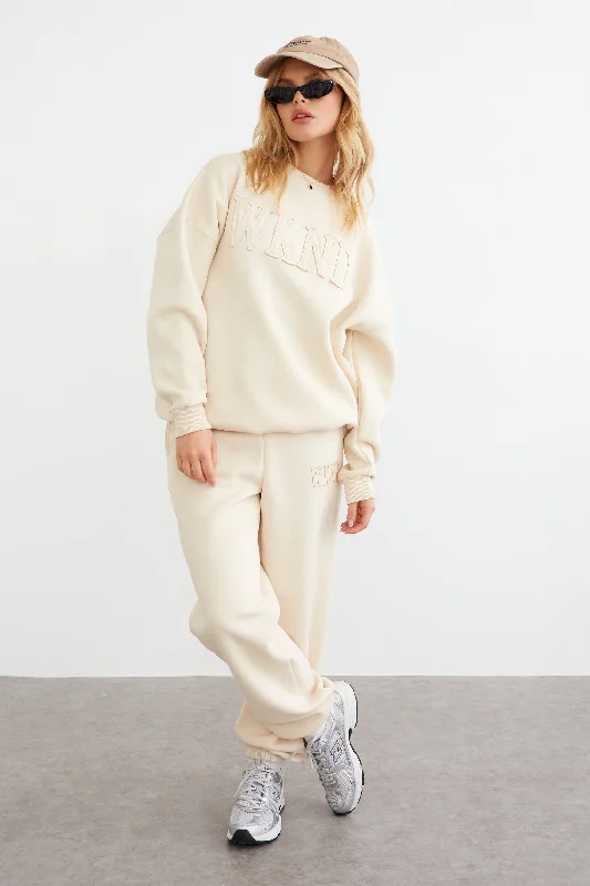 WKND APPLIQUE OVERSIZED SWEAT